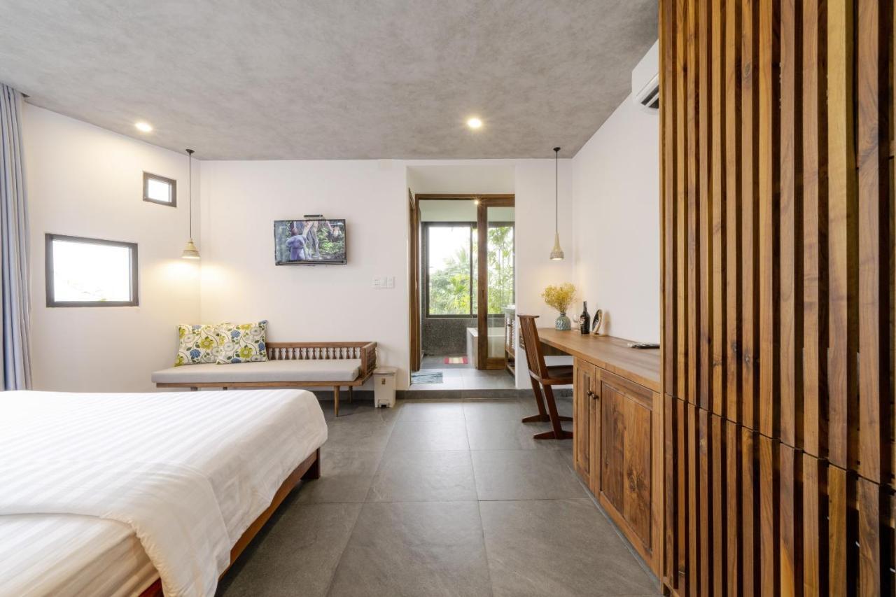 Serene Riverside Hotel Hoi An Exterior photo